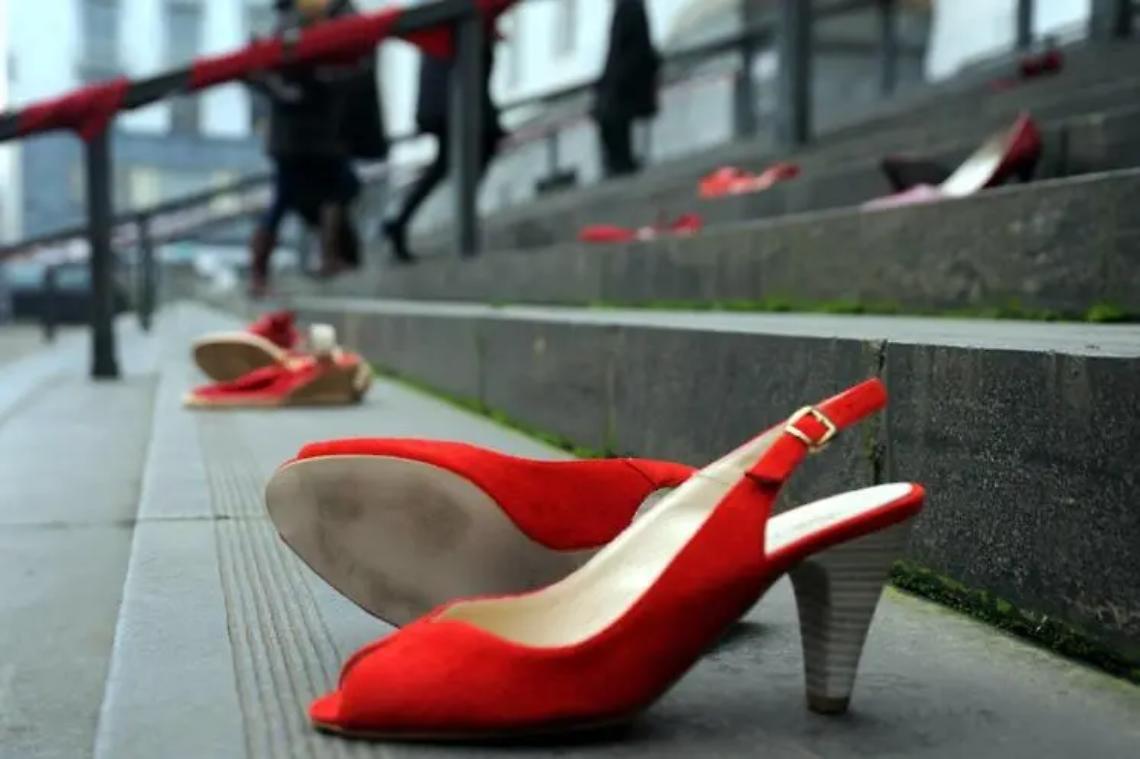 Un flash mob per dire no alla violenza di genere