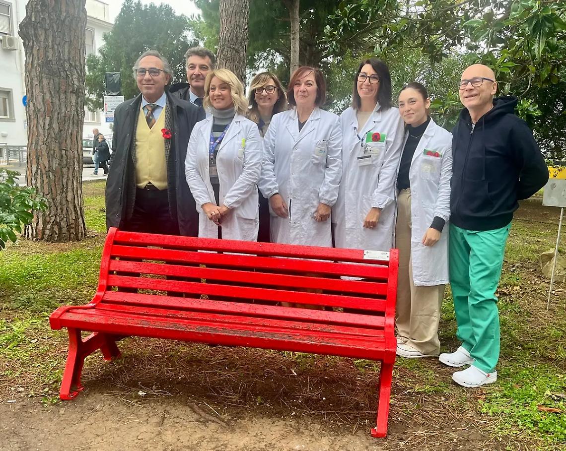 Asl Roma 4, un papavero rosso per la giornata contro la violenza