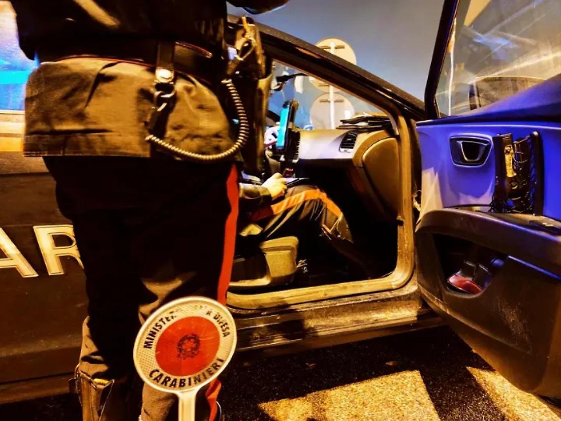 Orte, nasconde nello zaino panetti di droga