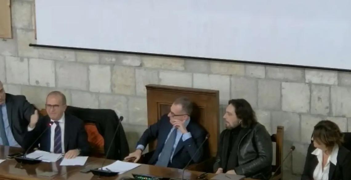 &laquo;Estendere alle donne vittime di violenza le misure di reinserimento sociale previste per i pentiti e i collaboratori di giustizia&raquo;