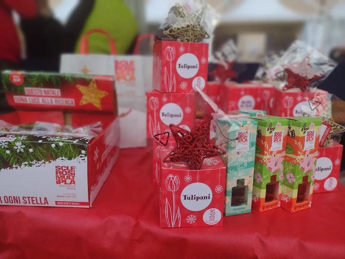 Il Natale di Aism, stand solidali a favore della ricerca scientifica