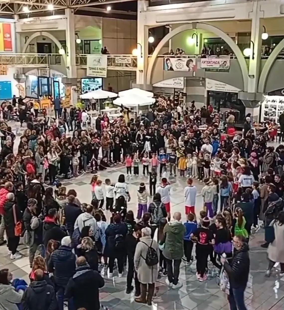 &ldquo;Giochi senza frontierine&rdquo;, i commercianti del Top 16 effettuano donazioni in favore dell&rsquo;Avis e dei &ldquo;Cuori blu&rdquo;