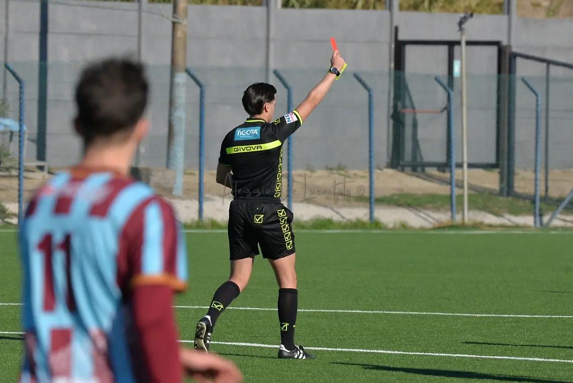 Stop ai campionati nel Lazio: gli arbitri dicono basta