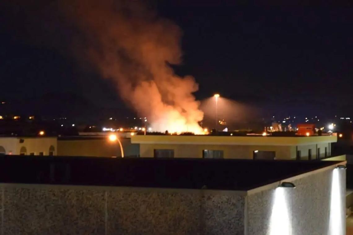 Roghi notturni in campagna: &laquo;Alcuni giorni non si respira&raquo;