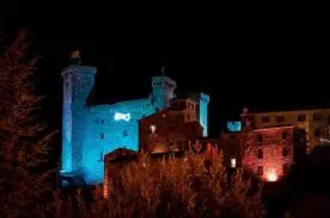 Apre le porte la casa di Babbo Natale