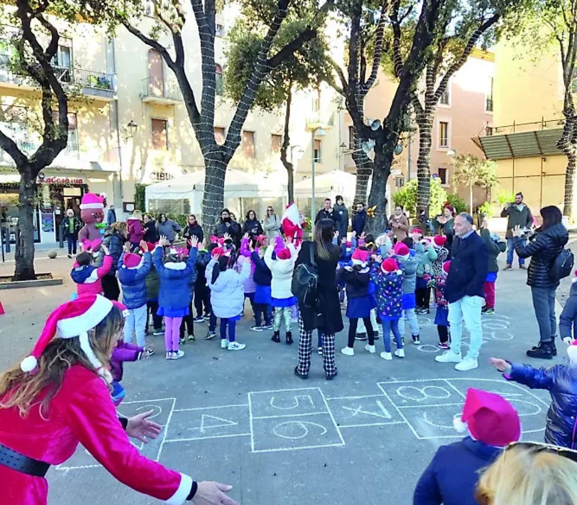 Natale &egrave; arrivato anche a piazza Calamatta: presentato il cartellone di Porta d&rsquo;Etruria