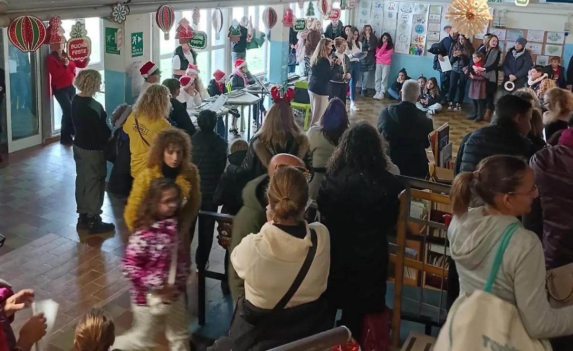 Tanti visitatori alla scuola Ladispoli1 per l&rsquo;open day