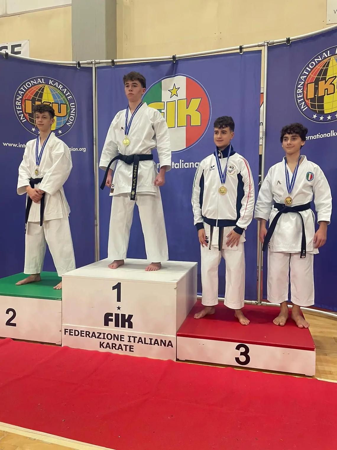 Poker di bronzi per l&rsquo;inizio di stagione alla Meiji Kan