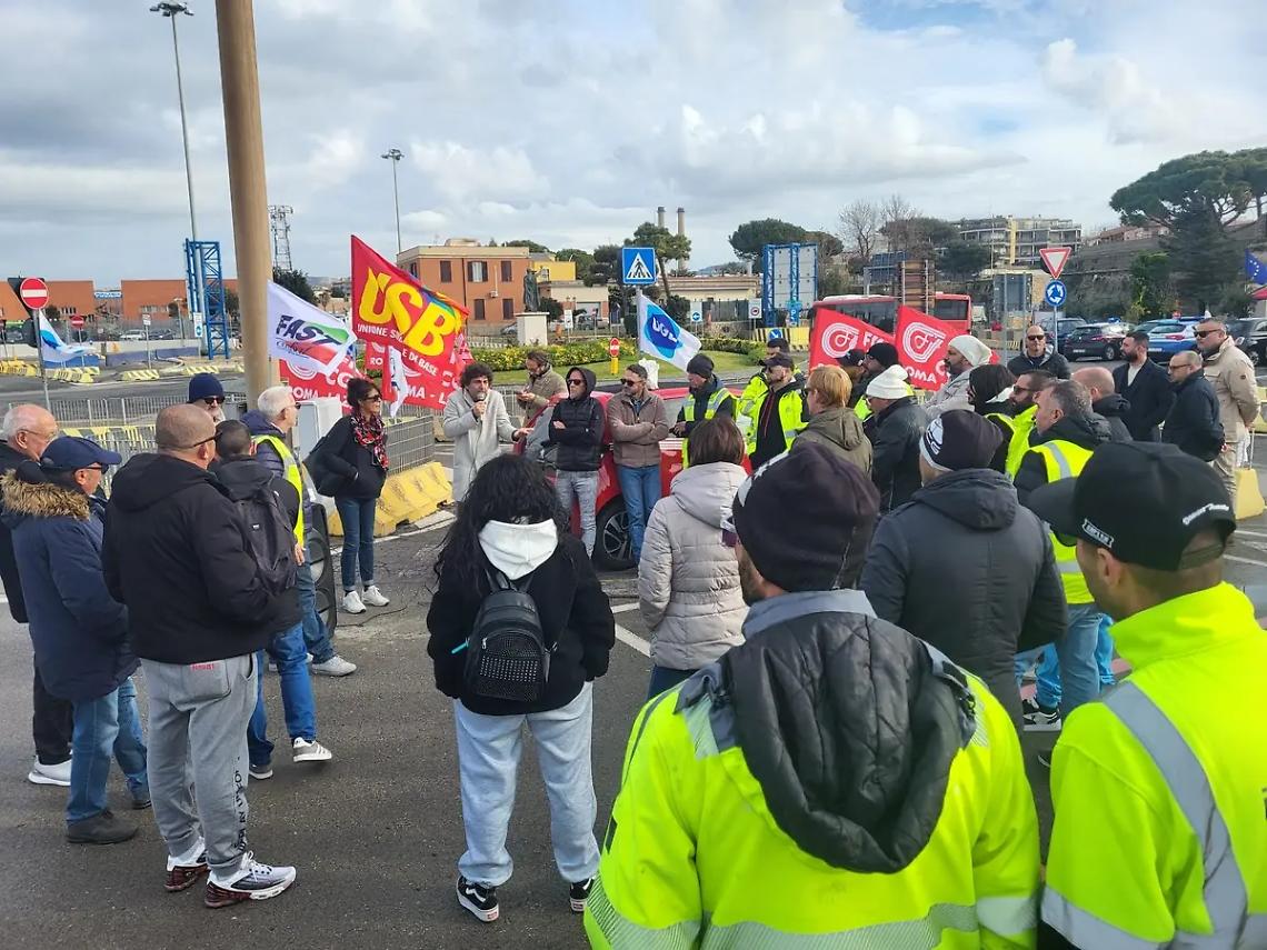 Port Mobility procede con i licenziamenti