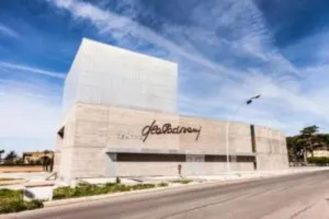 &ldquo;La Bella e la Bestia&rdquo; va in scena al teatro Lea Padovani