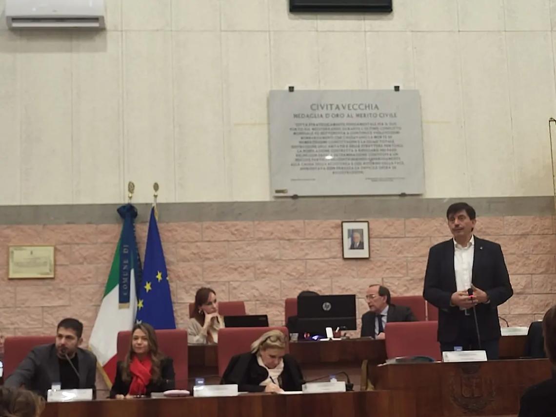 Approvato il bilancio, restano le ombre