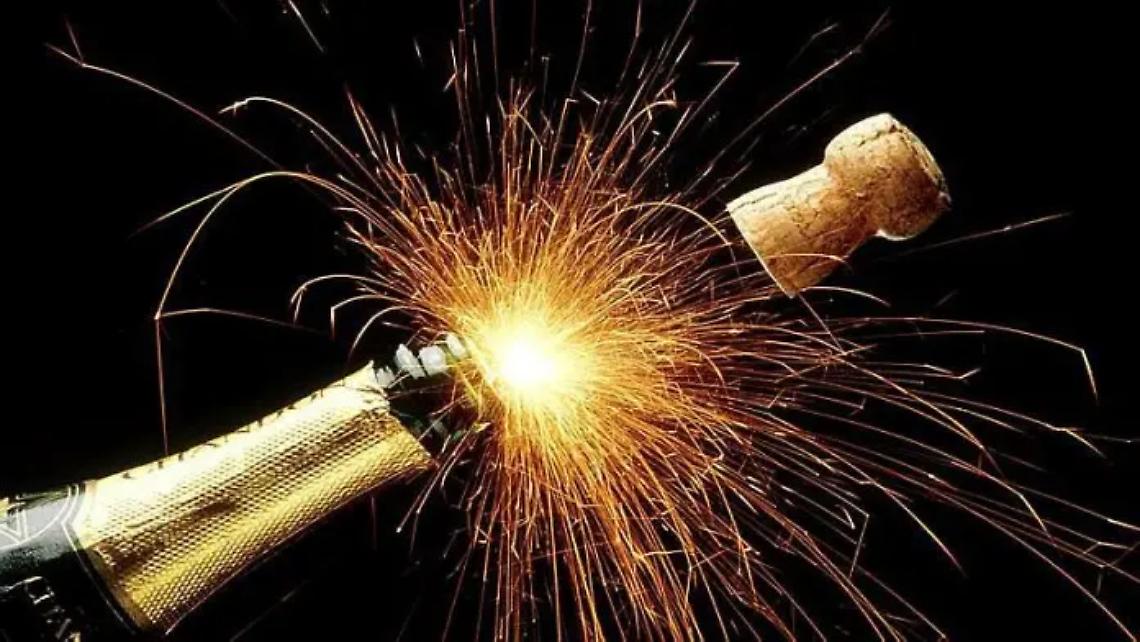 Tutti in piazza a Santa Marinella, &egrave; iniziato il conto alla rovescia per brindare al nuovo anno