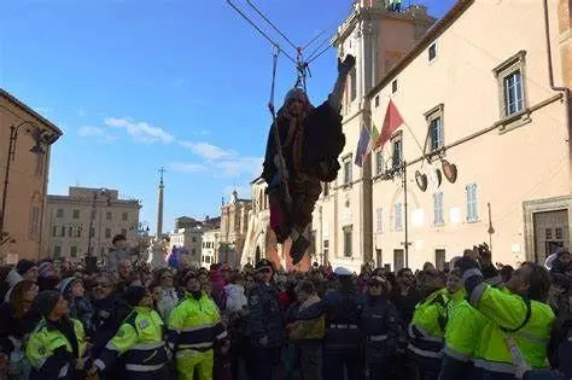 A Tarquinia torna &ldquo;Corri per la Befana&rdquo;, solidariet&agrave; e divertimento nel centro storico