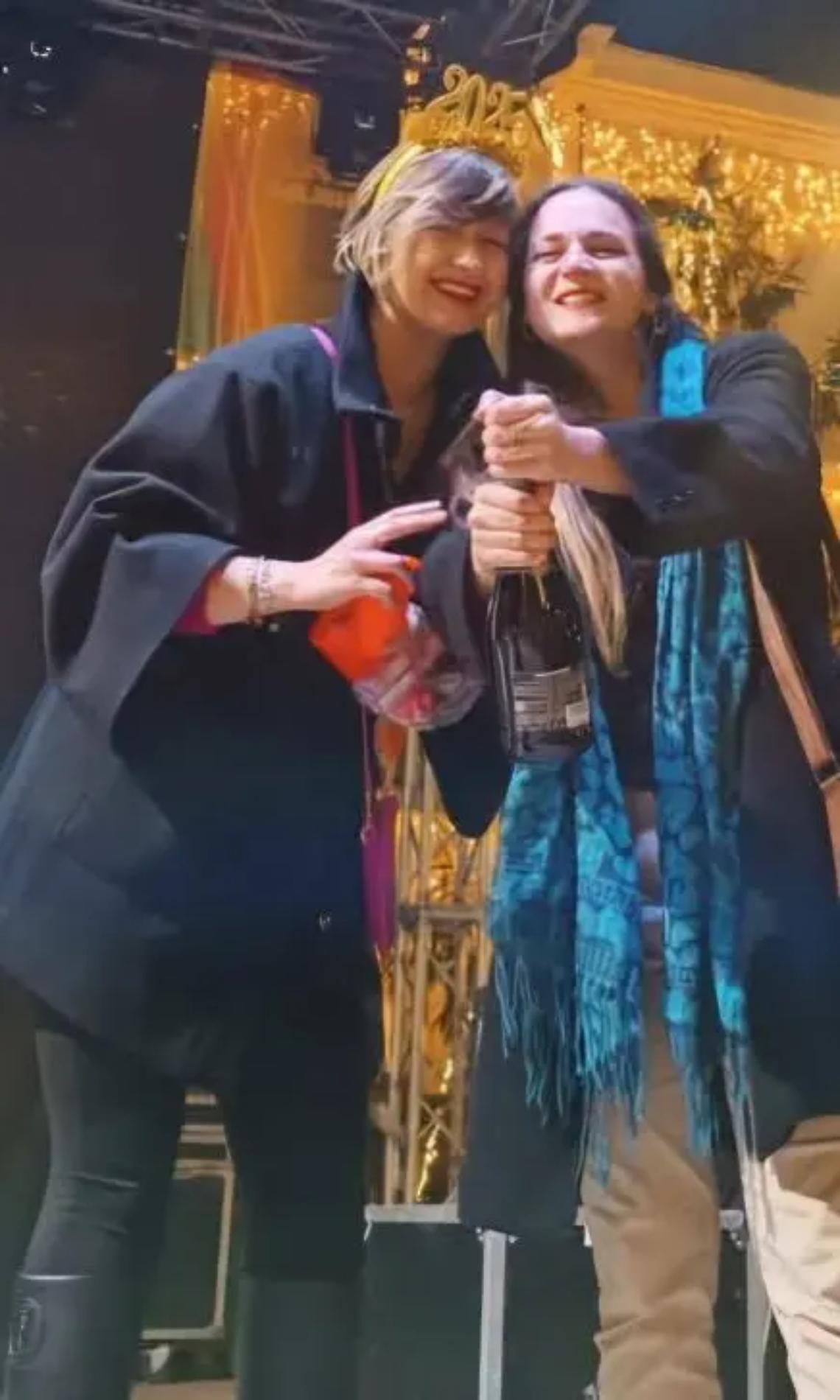 &laquo;La piazza si &egrave; trasformata in una enorme pista da ballo&raquo;