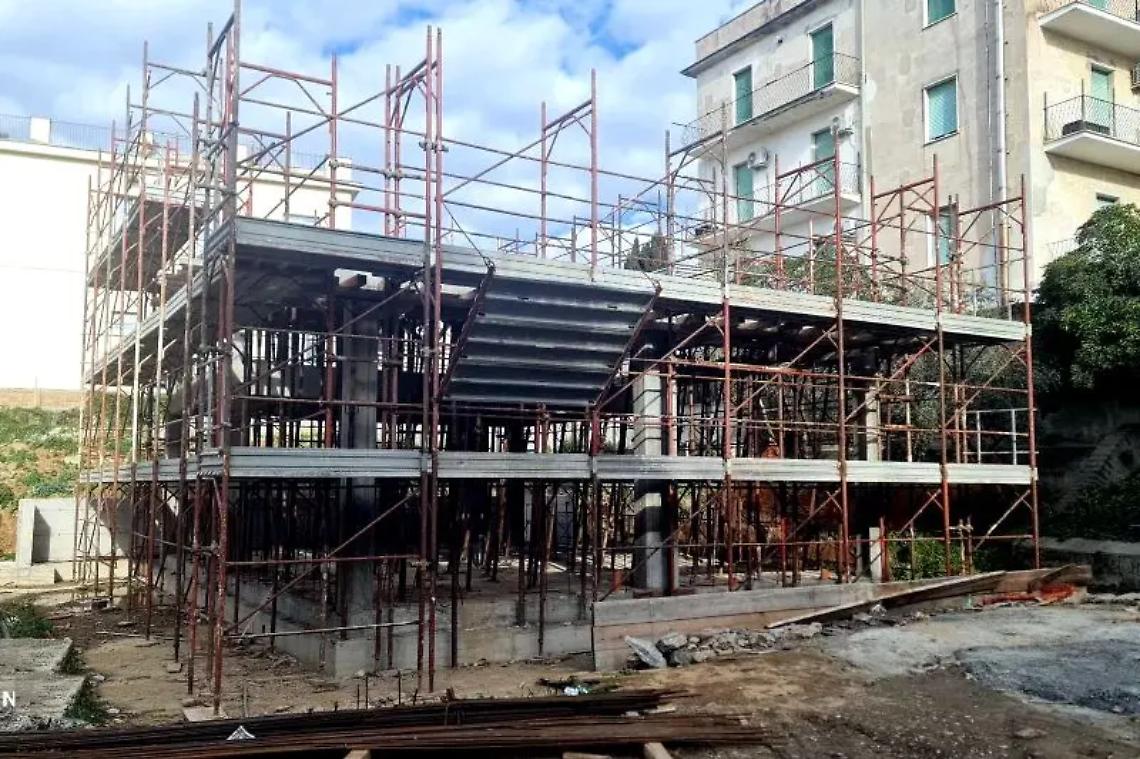 Avanti con i lavori di costruzione della mensa e del centro cottura di via della Libert&agrave;