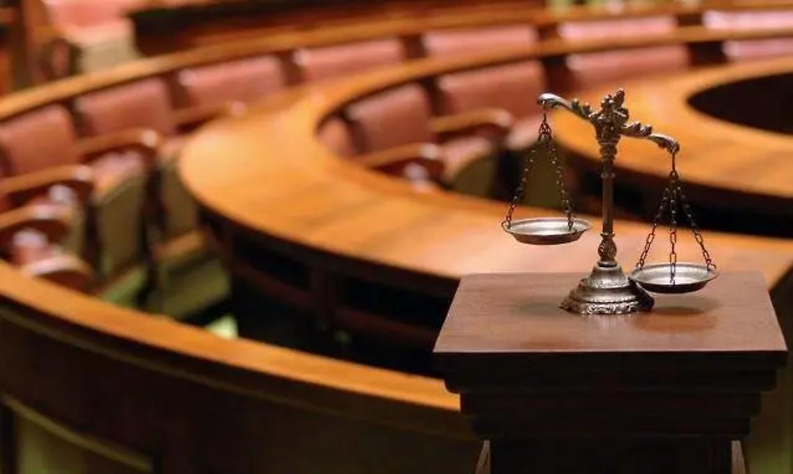 Dieci anni di furti di corrente: assolti