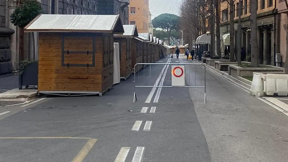 &laquo;Due giorni per smontare le casette in via Marconi, commercianti stremati&raquo;
