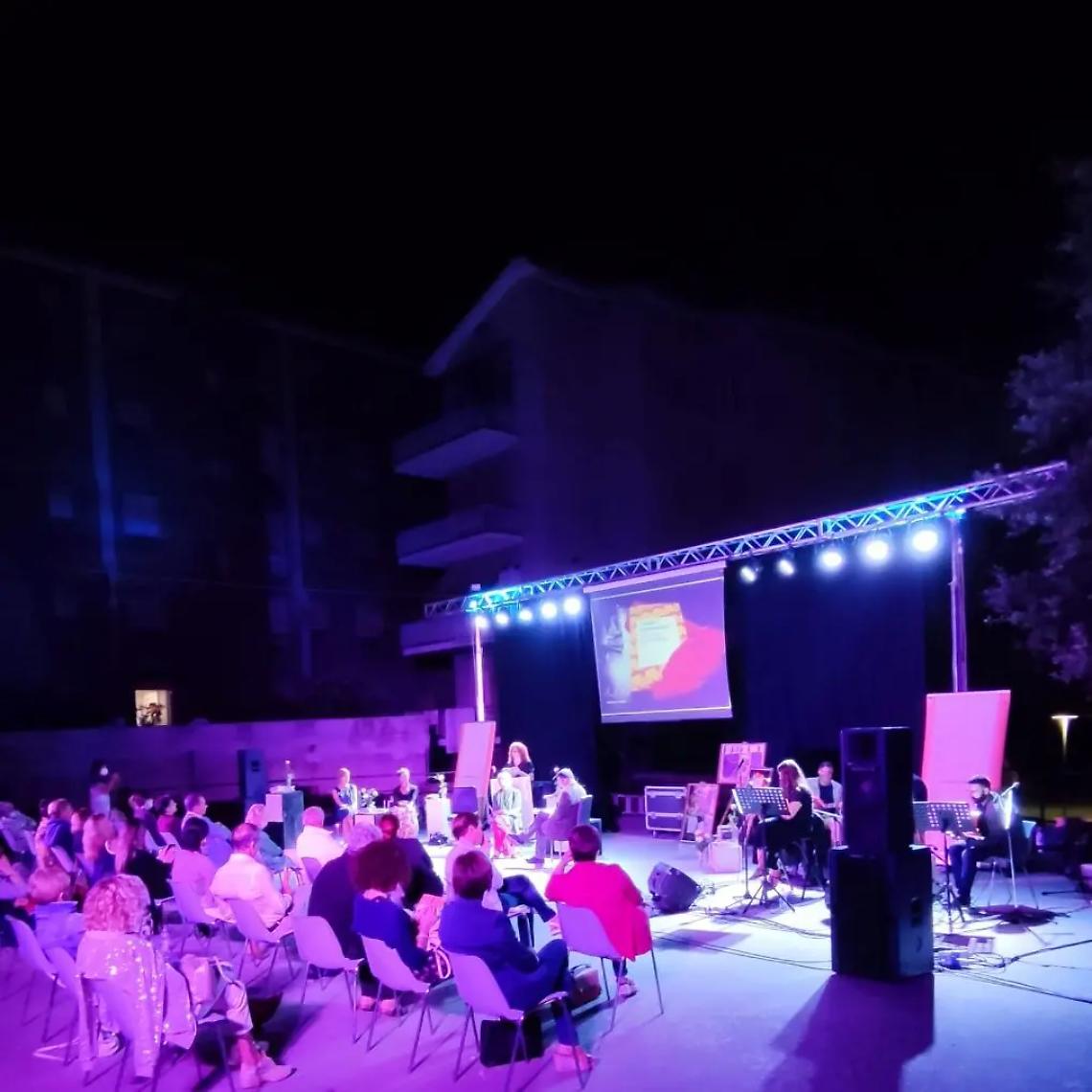 &ldquo;Femminile, plurale&rdquo;, ultimi giorni per iscriversi