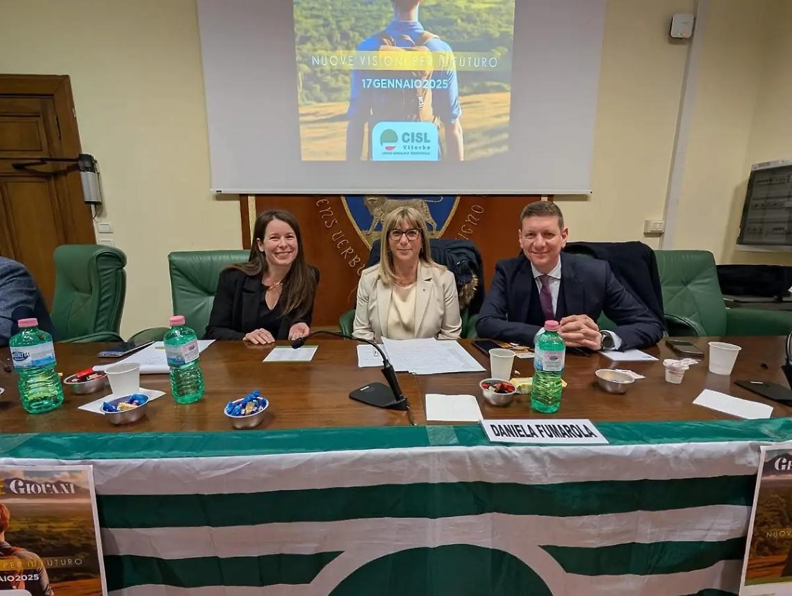 &laquo;Giovani pi&ugrave; attenti ai diritti, meno al lavoro&raquo;