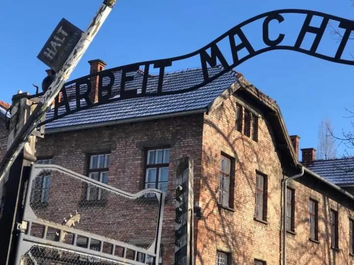 &laquo;Mentre ricordiamo le vittime del passato, non possiamo ignorare le vittime di oggi&raquo;