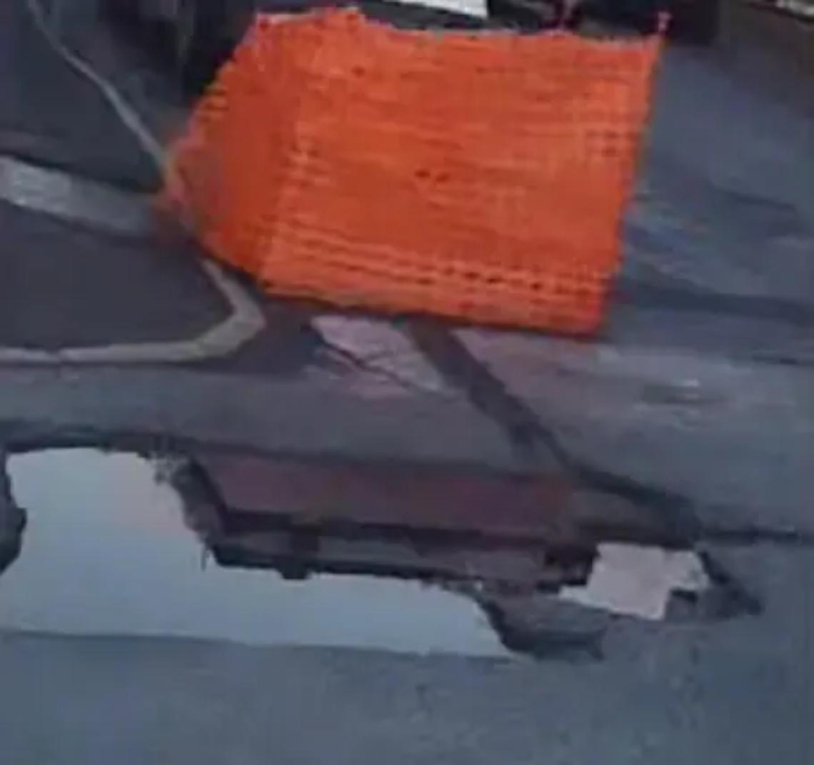 &laquo;Dopo i lavori della fibra ottica, strade pericolose e buche&raquo;