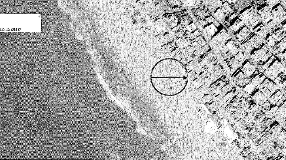 Rimosso il cilindro metallico, la spiaggia ritorna accessibile