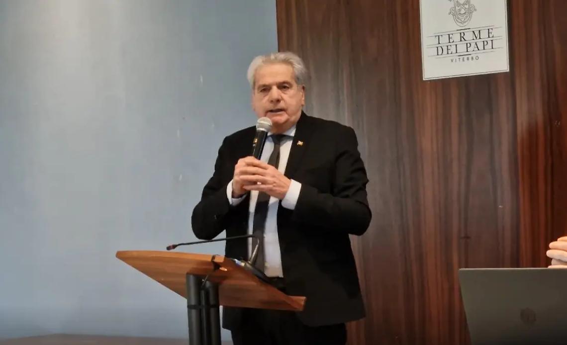 Arena: &laquo;Rimosso dalla chat di Forza Italia&raquo;