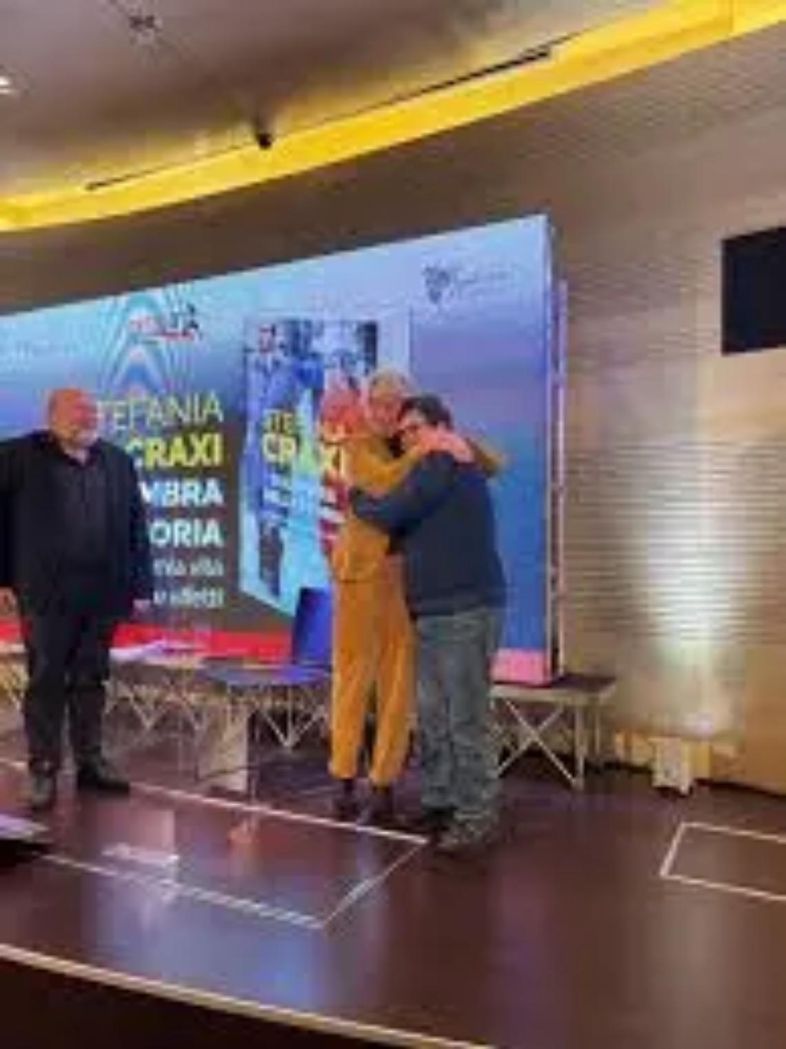 Un viaggio tra storia, politica e affetti