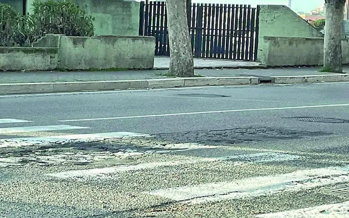 Il maltempo fa riaprire buche e crateri