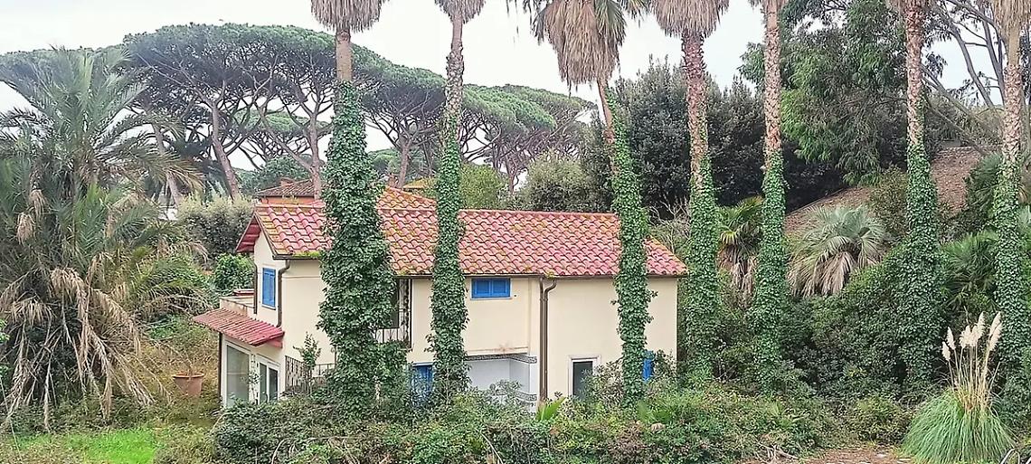 Villa confiscata, consegnate lechiavi