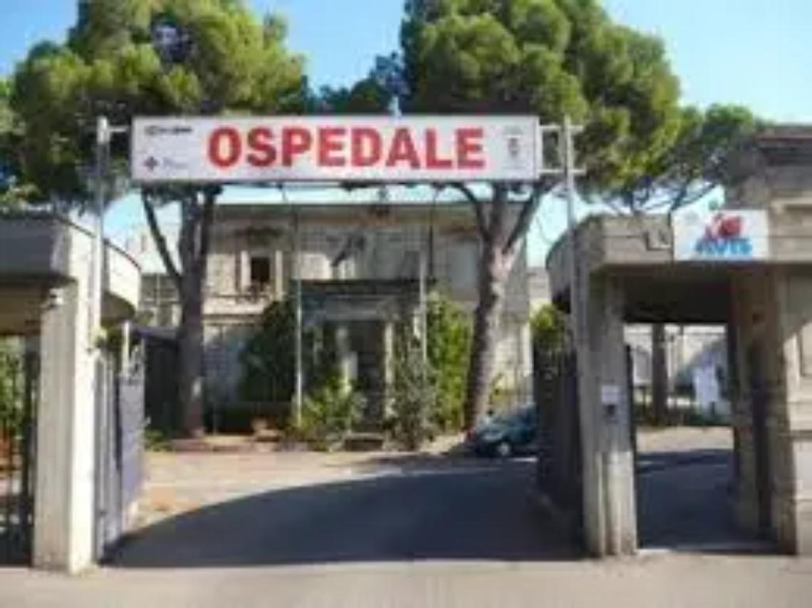 Falsi referti per truffare le assicurazioni e denaro al medico compiacente: bufera sull&rsquo;ospedale di Tarquinia