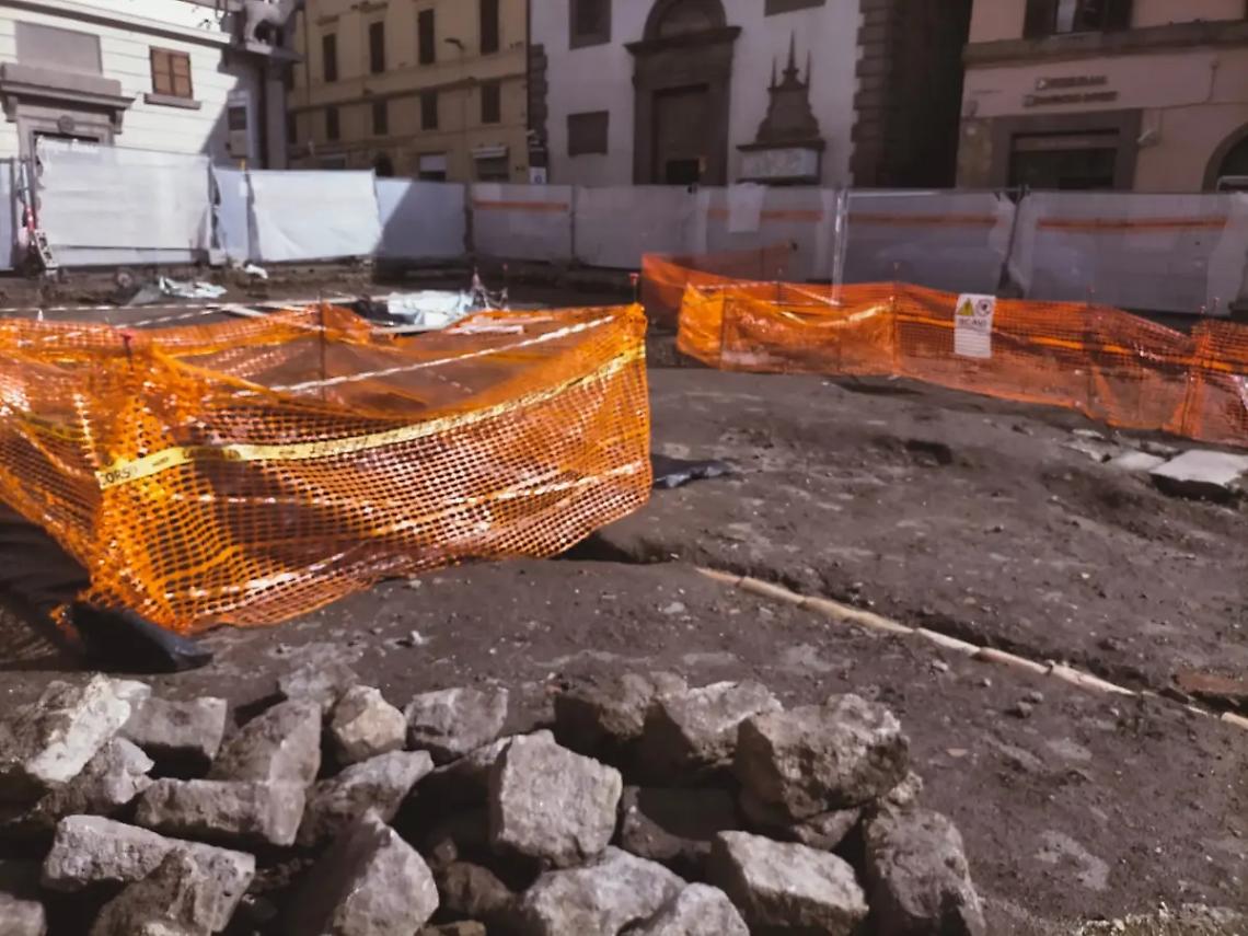 Piazza del Comune, Floris: &laquo;Ripresa lavori entro marzo&raquo;