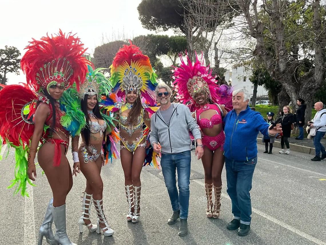 A Cerenova invasione di colori e divertimento: successo per il carnevale &ndash; GALLERY