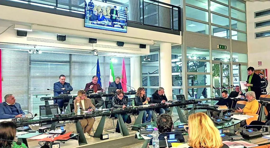 In consiglio il &ldquo;s&igrave;&rdquo; al decentramento