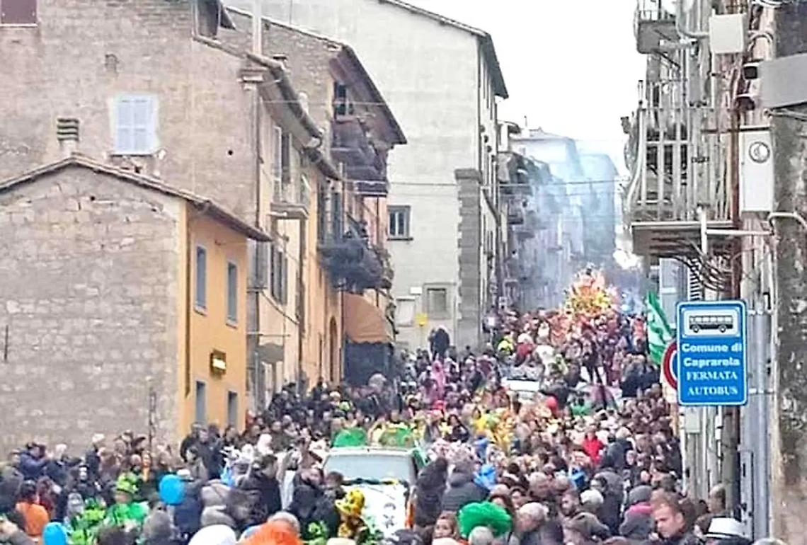 Al via veglioni, feste e sfilate di carri