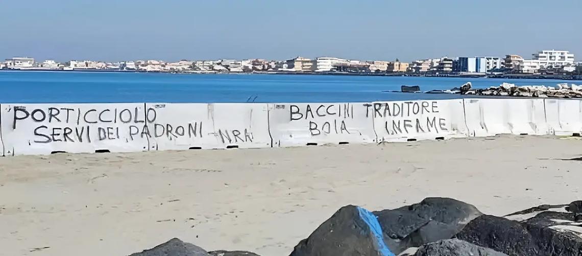 Porto, insulti al sindaco Baccini