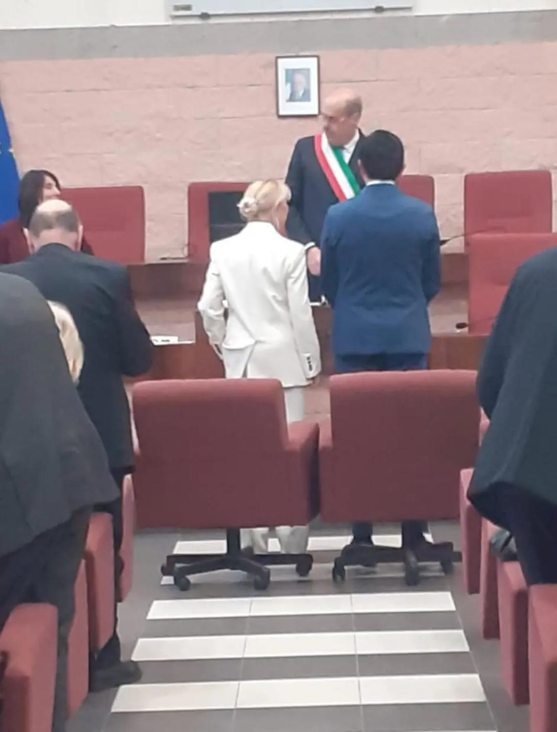 Marco Piendibene e Stefania Barbaranelli si sono sposati all&rsquo;aula Pucci
