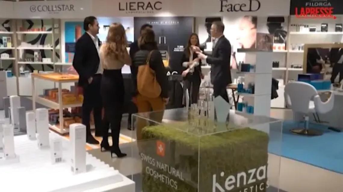 La crema anti-age contro la luce blu del cellulare sbarca in Italia con Kenzai Cosmetics