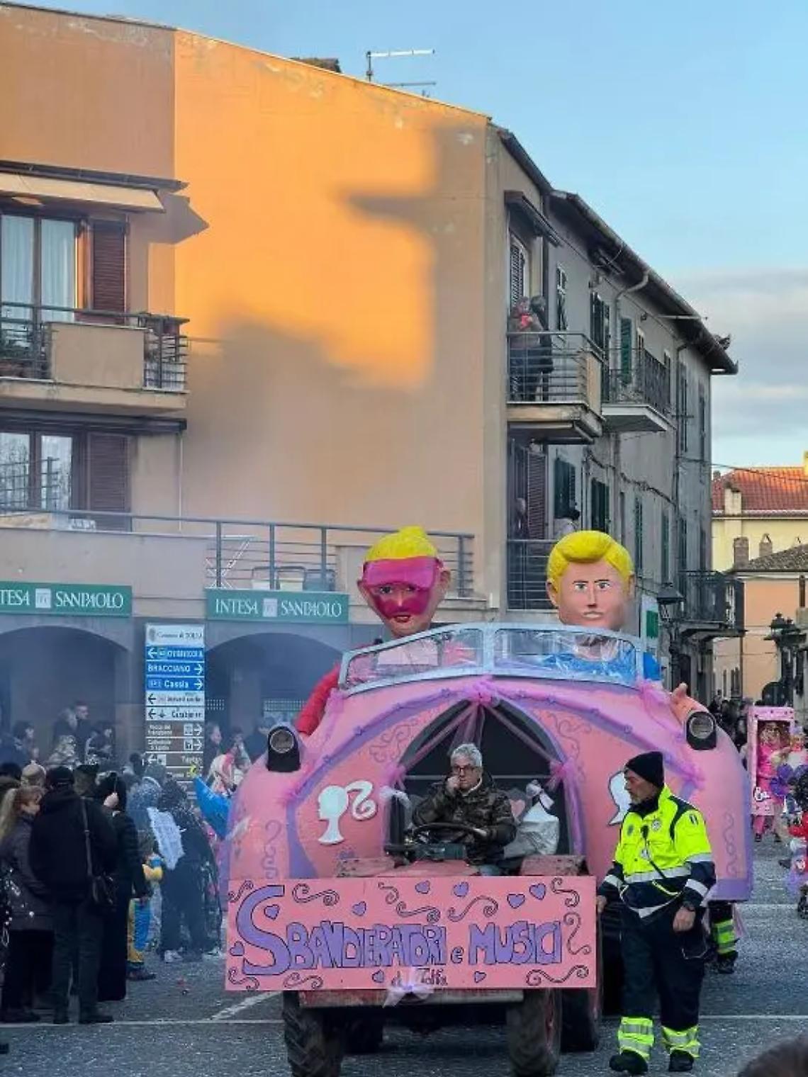 &ldquo;Barbie&rdquo; e il messaggio di una vita da vivere a colori