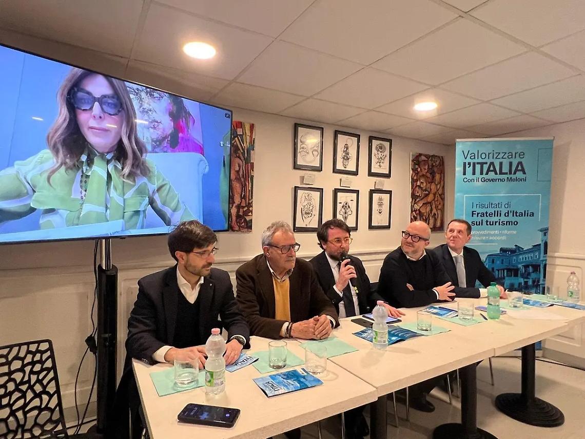 Santanch&egrave;: &laquo;Per la prima volta l&rsquo;Italia ha superato la Francia&raquo;