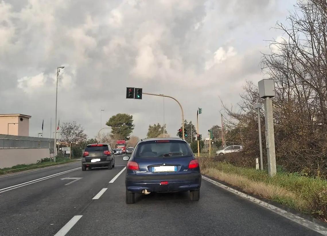 Velox al semaforo: 4mila multe in un anno