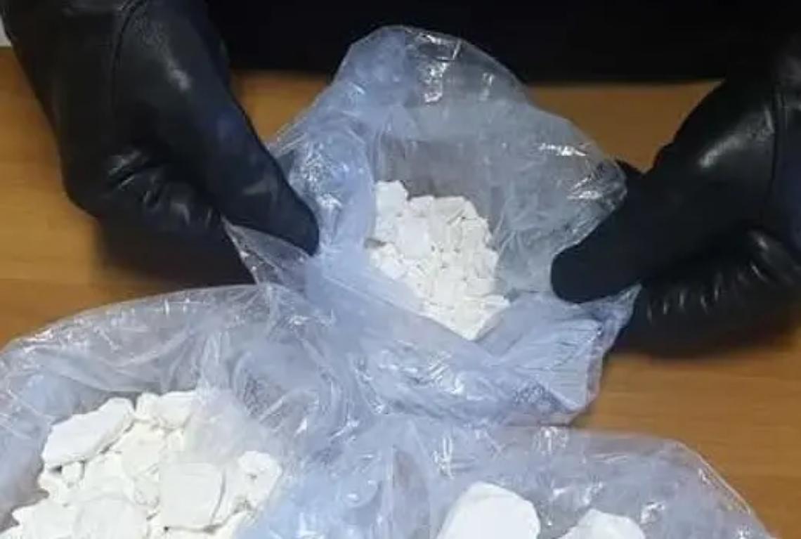 Trovato in un B&B di Civitavecchia con tre etti di coca