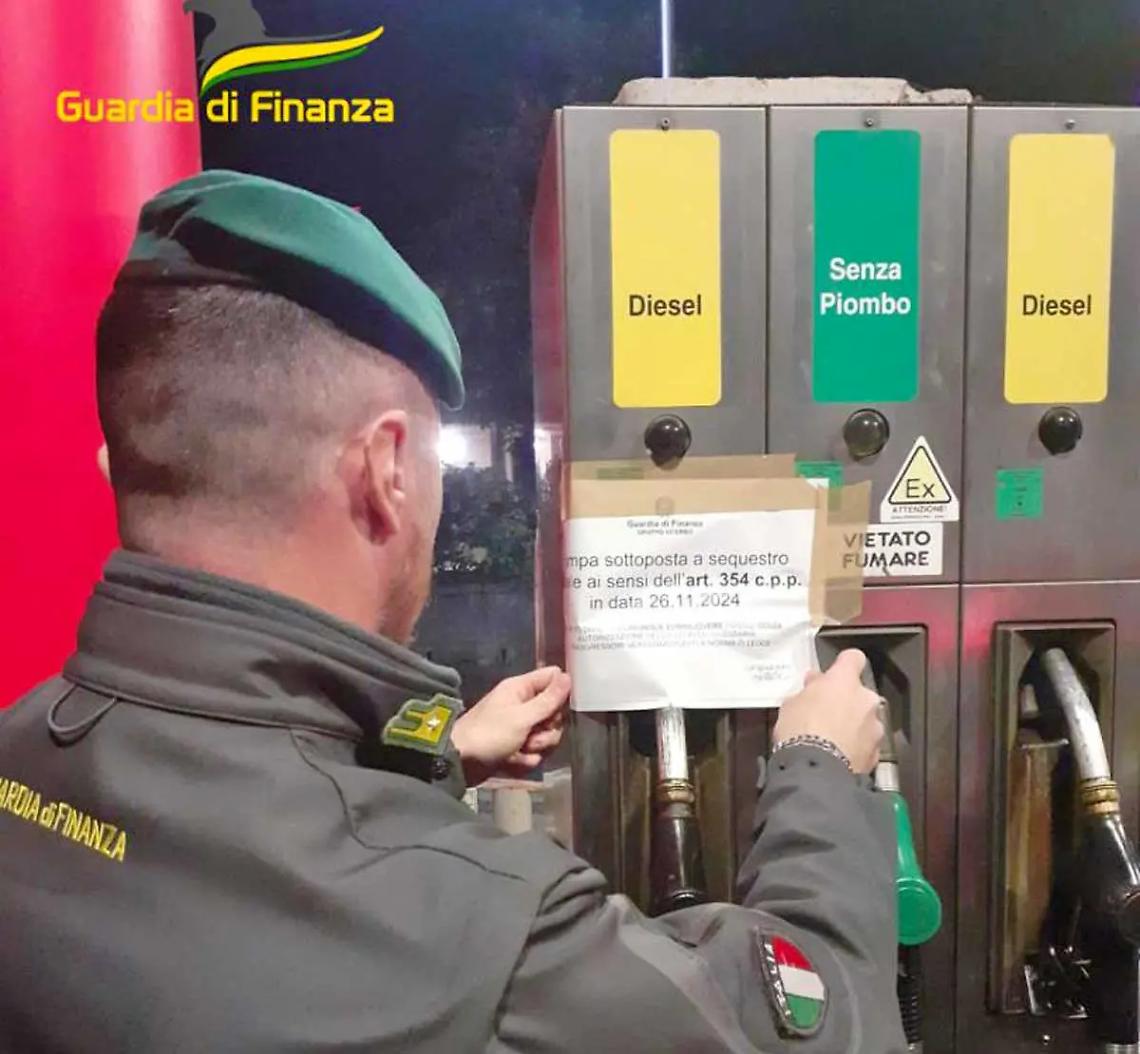 Truffa al distributore, sequestrate tre pistole erogatrici