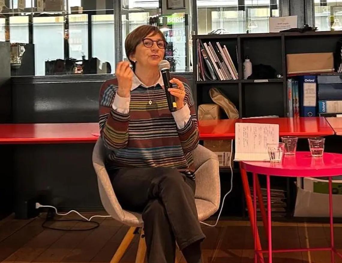 Chi ha paura delle donne: dibattito d&rsquo;attualit&agrave; in biblioteca