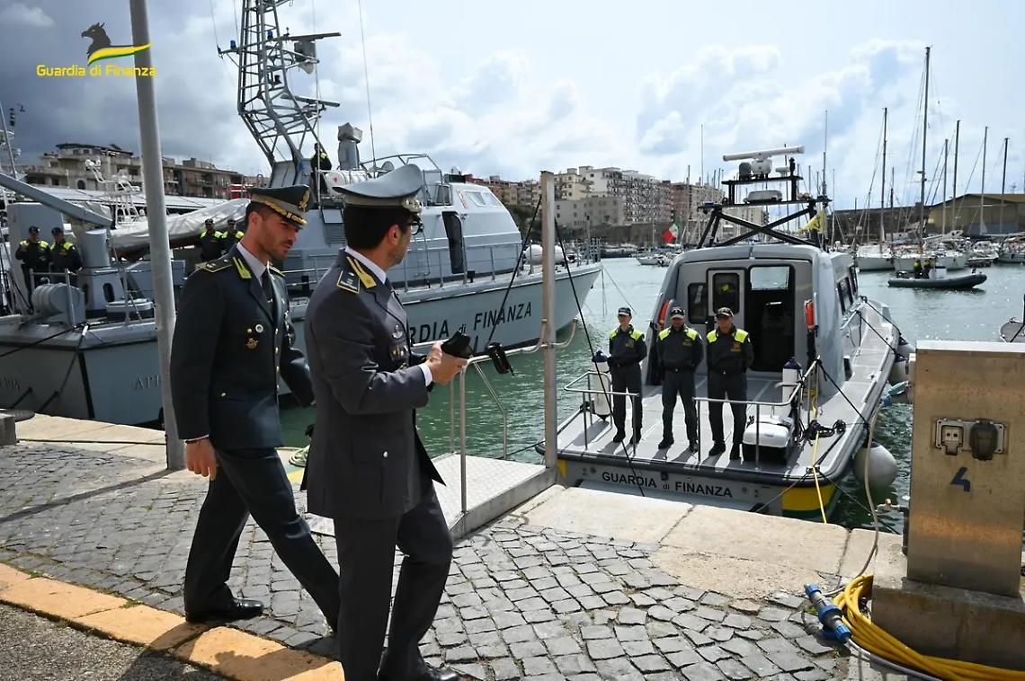 Roan, il generale La Malfa in visita a Civitavecchia