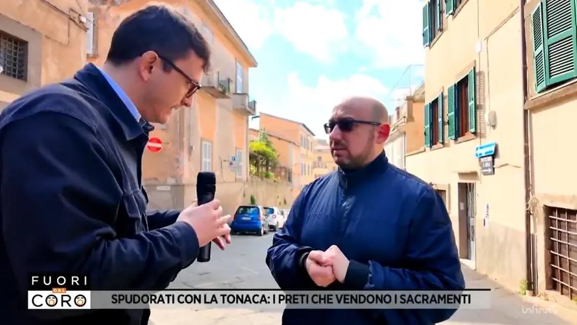 Vendono sacramenti on line, coinvolto un prete viterbese