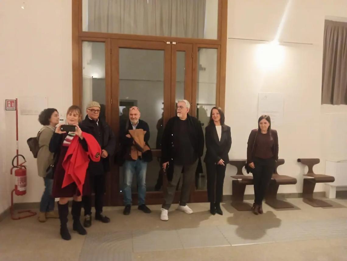 Raccolta differenziata di parole al museo dei Portici