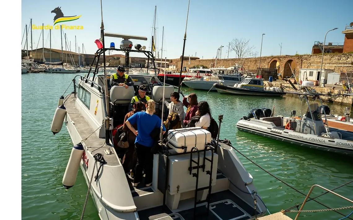 Giornata del mare e della cultura marinara, il Roan apre le porte agli studenti