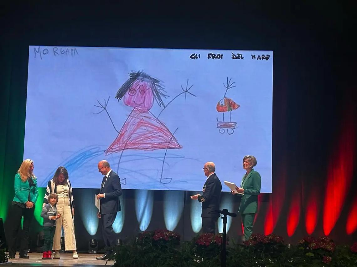 &ldquo;Cittadinanza del mare&rdquo;, la piccola Morgana di Santa Marinella premiata a Lecce dal ministro Valditara
