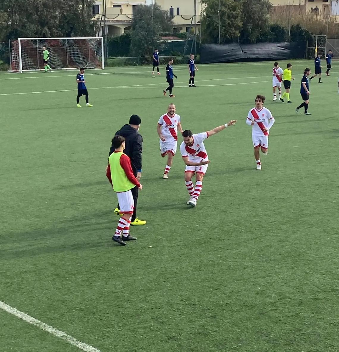 Futbol Montesacro-Fregene Maccarese termina 2-4: biancorossi nuovamente secondi in classifica